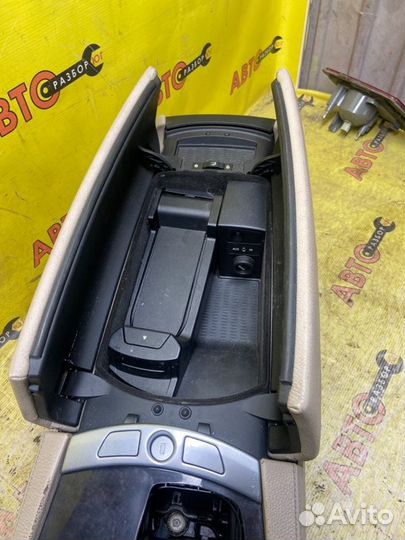 Подлокотник Bmw 7-Series F01 N63B44 2008