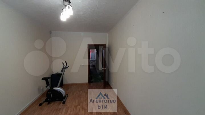 3-к. квартира, 72,9 м², 1/3 эт.