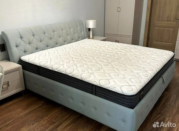 Кровать двухспальная