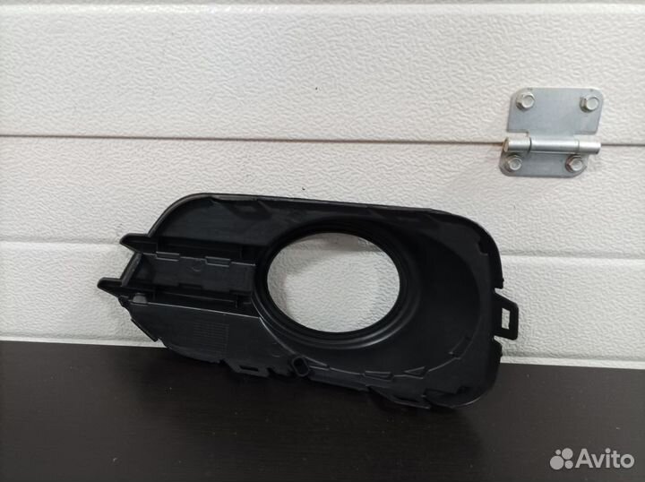 Окантовка птф правая Volkswagen Tiguan 1 2007-2016