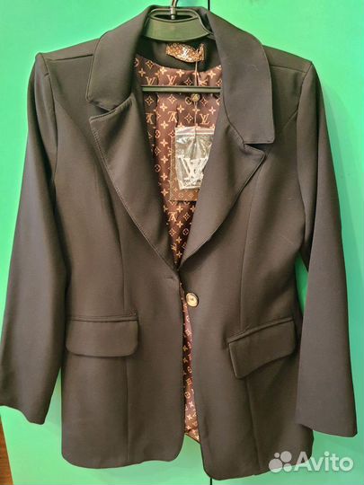 Пиджак женский