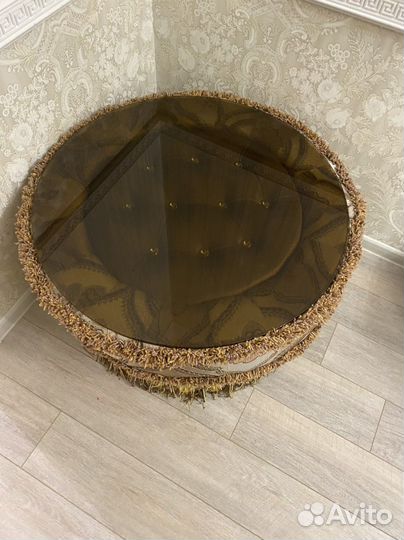 Журнальный столик на колесах