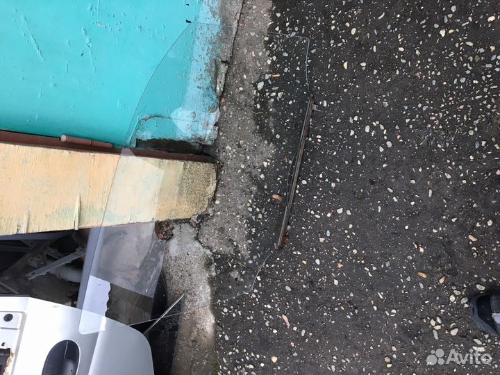 Деу Матиз переднее правое стекло