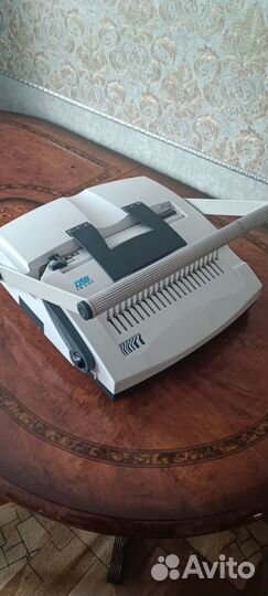 Переплетчик на пластиковую пружину DSB CB-230