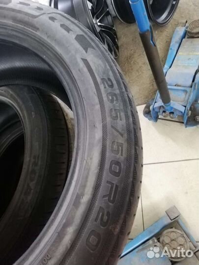 RoadX RXQuest M/T 225/50 R20