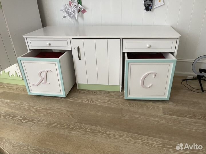 Детский стол для двоих