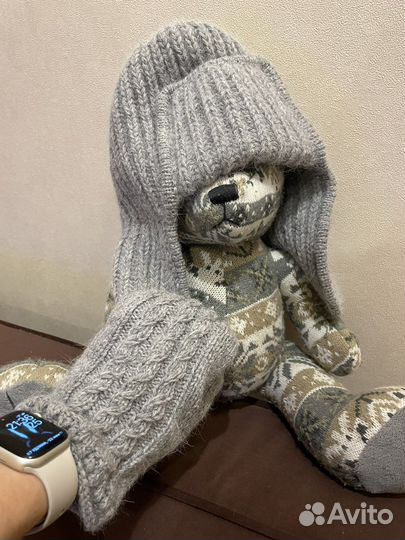Шапка ушанка и варежки ручной работы