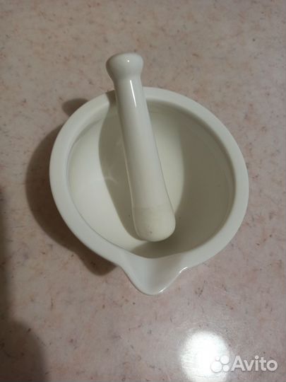 Ступка с пестиком фарфоровая