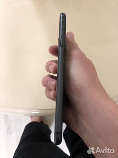 Телефон iPhone 8 plus