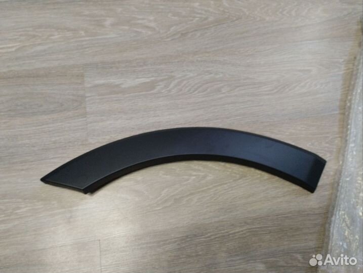 Молдинг колесной арки пер л Ford Transit 1844905