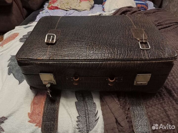 Чемодан СССР натуральная кожа