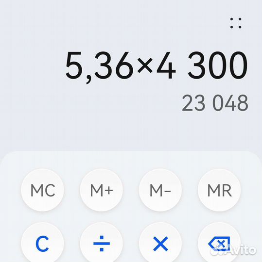 Золотые серьги с гранатом