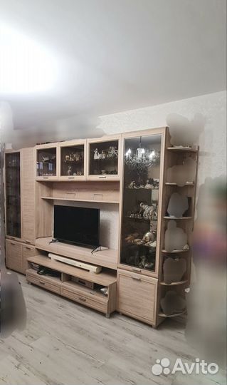 Стенка в гостиную