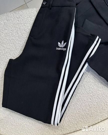 Брючный костюм женский Adidas Balenciaga