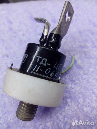 Тиристор силовой тд40 11-0.64-331 СССР