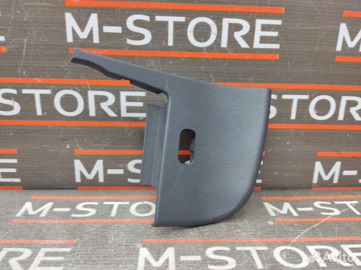 Накладка на торпеду правая Mercedes-Benz M-Class