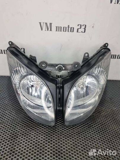 Фара t-max 2008-2011