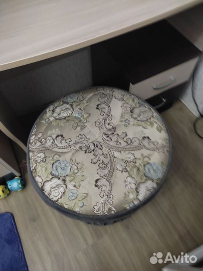 Банкетка пуфик