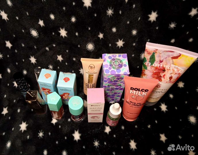 Декоративная и уходовая косметика набор