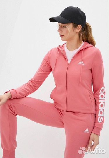 Спортивный костюм adidas новый