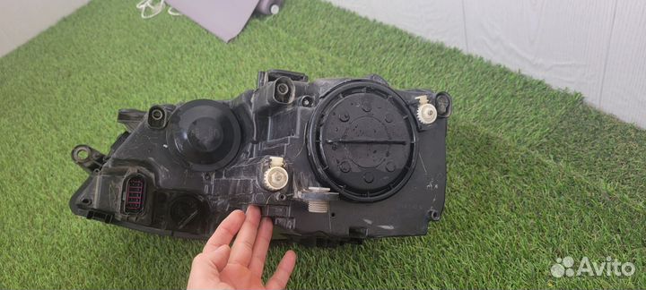 Фара передняя правая Volkswagen Jetta 6 оригинал