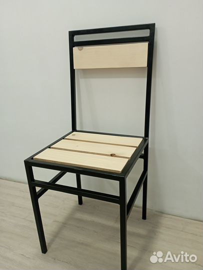 Стул металлический
