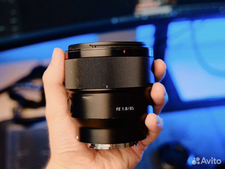 Объектив Sony FE 85mm 1.8