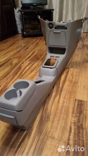 Консоль центральная spacio