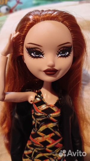 Ооак кукла Эвер Афтер Хай Холли