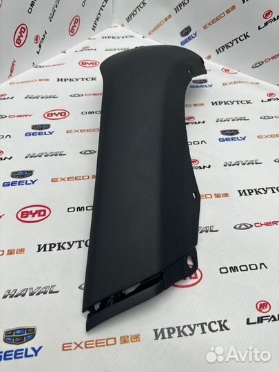 Накладка переднего бампера нижняя левая передняя