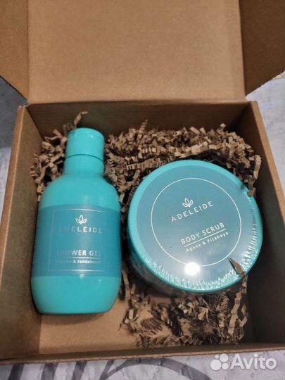 Подарочный набор косметики Adeleide скраб и гель