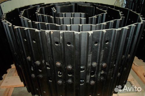 Гусеница металлическая Hitachi EX30 / EX35 (300/36