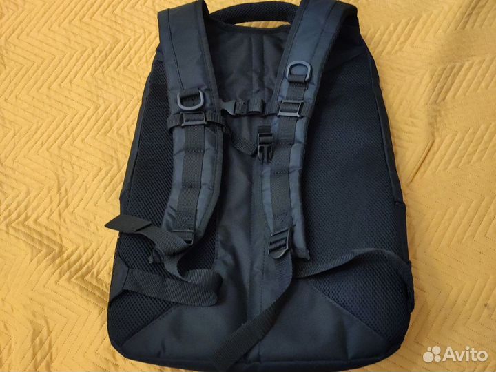 Фирменный рюкзак для ноутбука 17.3 Asus