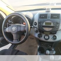 Toyota RAV4 2.0 AT, 2006, 206 000 км, с пробегом, цена 1 340 000 руб.