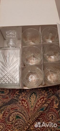 Штоф и 6 стаканов в коробке