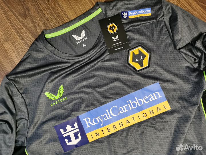 Wolverhampton футбольная майка