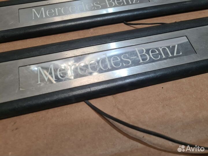 Накладки порогов с подсветкой Mercedes W164 X164