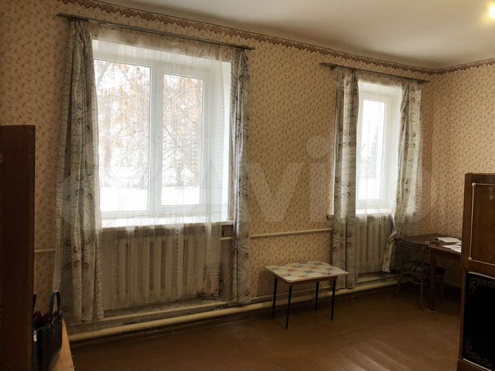 Комната 21 м² в 3-к., 1/2 эт.