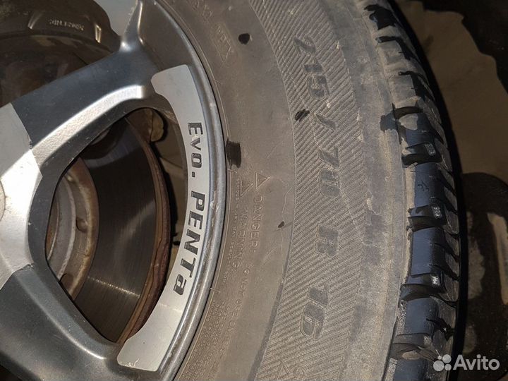 Michelin Latitude Tour HP 215/70 R16 V