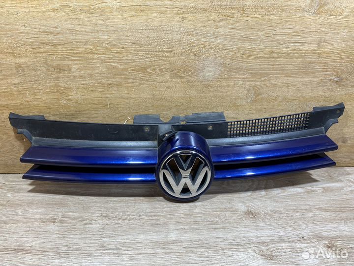 Решетка радиатора Volkswagen Golf 4 Арт. 130407