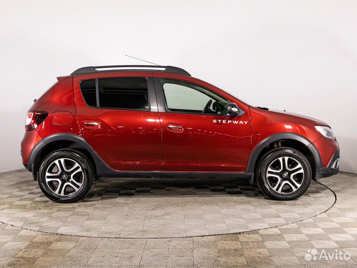 Renault Sandero Stepway 1.6 CVT, 2019, 95 212 км