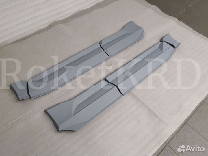 Накладки дверей toyota rav 4 с 2019 г стиль TRD