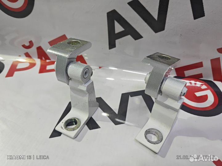 Петля дверная задняя левая Audi A3 8VS cxsa