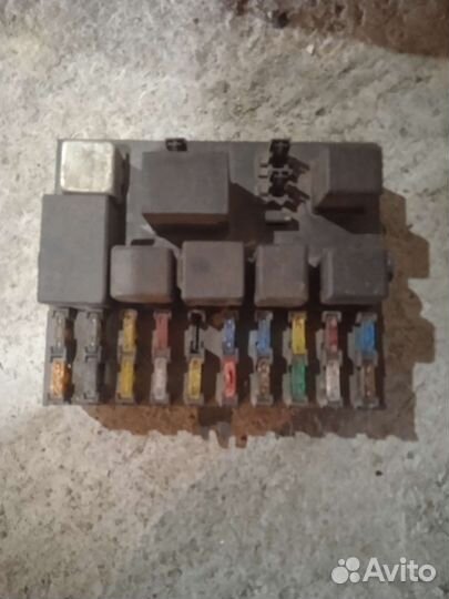 Монтажный блок ваз 2110