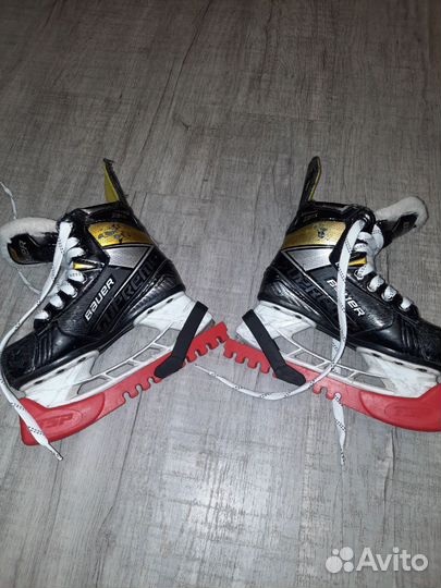 Хоккейные коньки bauer 3s