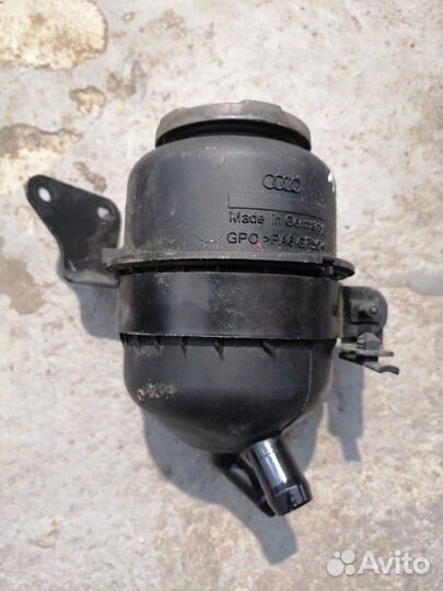 Бачок гур Audi A4 8K cdhb 2008-2012