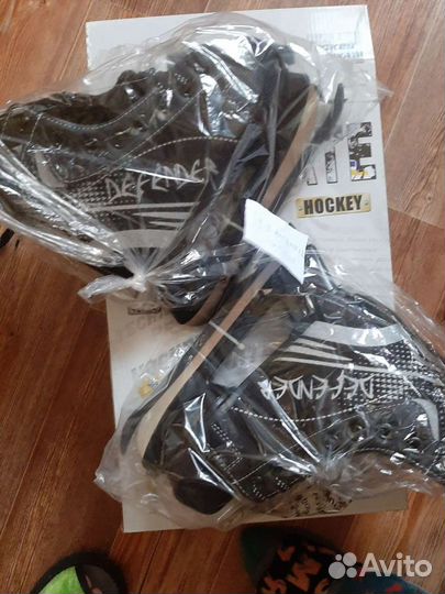 Коньки на мальчика новые