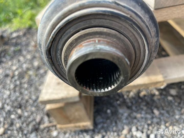 Карданный вал задний Bmw X5M E70 S63 4.4I 2011