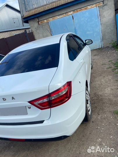 LADA Vesta 1.6 МТ, 2017, 180 200 км