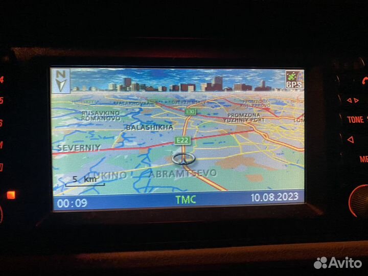 BMW E39 5 серия Штатный монитор 16х9